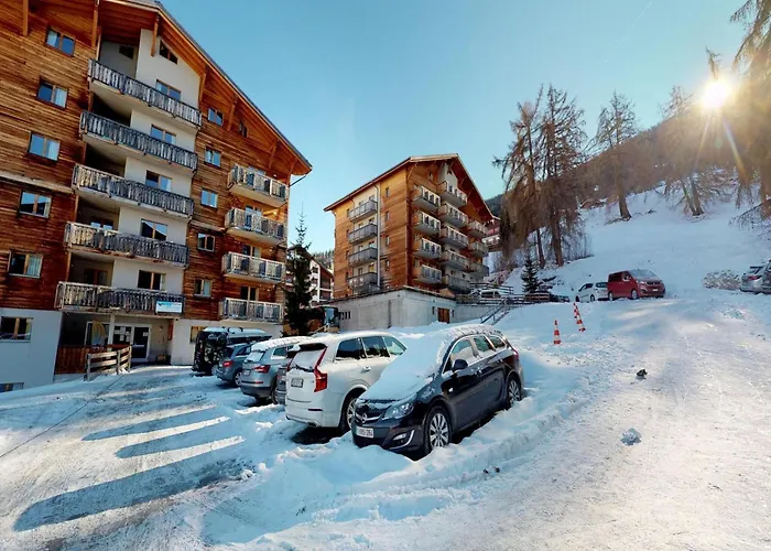 Pet-friendly With Balcony